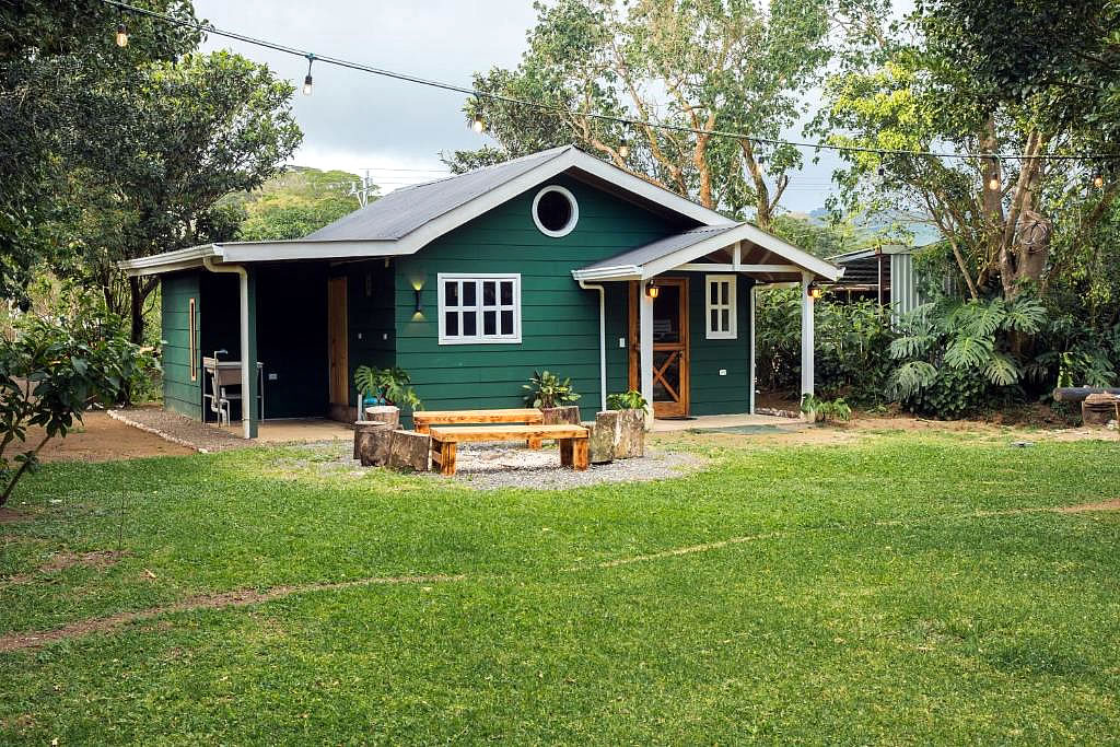 One-Bedroom Bungalow